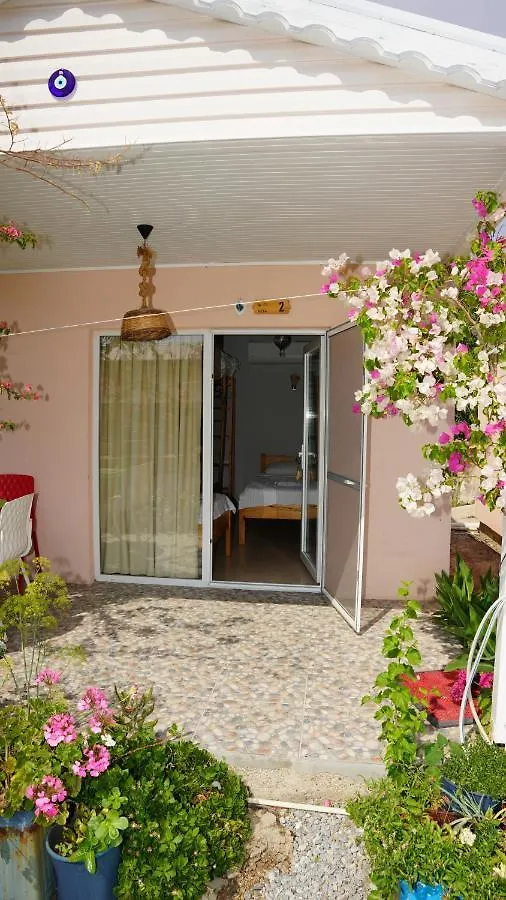 Yelken Bungalov Bed and Breakfast Milas 0*,  Τουρκία
